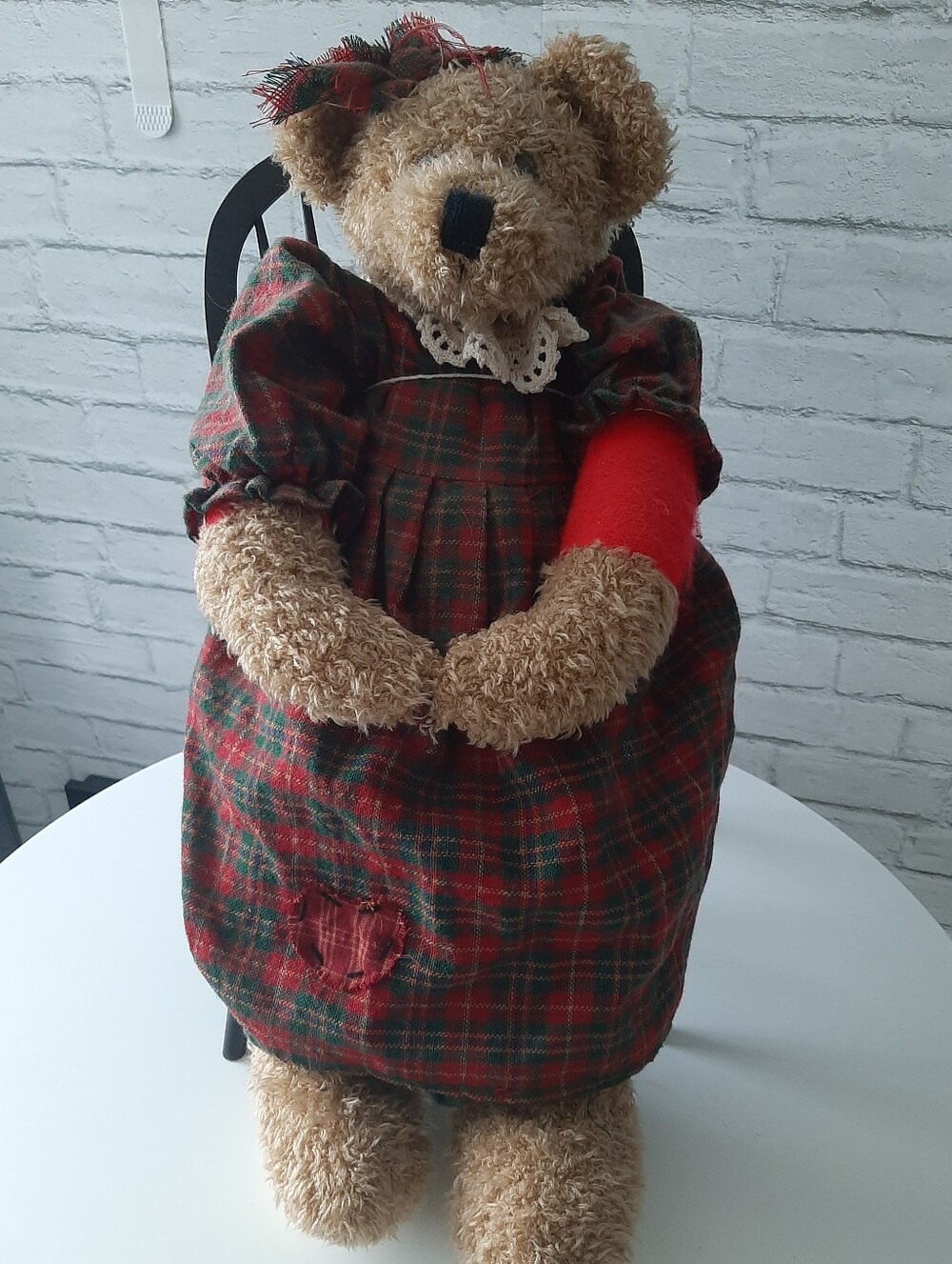 Boyds Bears 18 Inch Lizzie Wishkabible - RARE Musical Version On Antique Chair